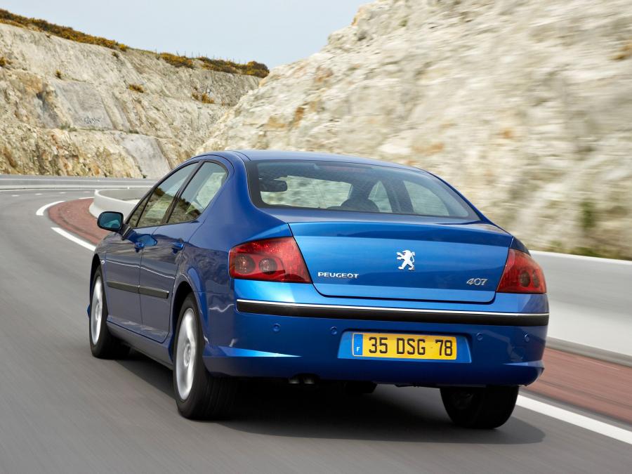  Peugeot 407 Sedan 2004 года  (фото 22 из 25)
